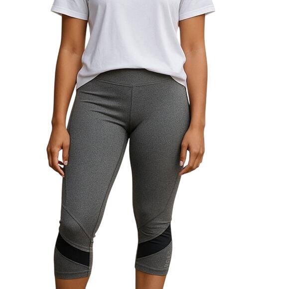 Reebok Capri Athletic Running Training Leggings Size Small - Picture 1 of 9
